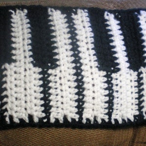 Foulard à clé de piano crocheté - Fabriqué sur commande