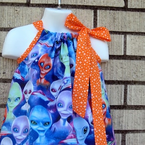 Aliens!  Little green and blue and oragne Alien Pillowcase dress in size 4