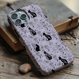 Lavender Floral Cat Phone Case | Spring Pastel Purple Cover | iPhone 17 16 15 14 Air Pro Max Plus Magsafe Samsung Galaxy S26 S25 S24 S23 S22