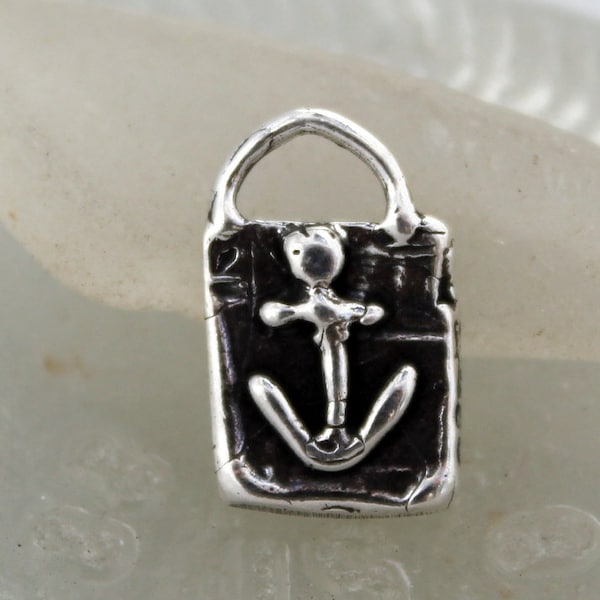 Anchor small sterling silver charm CH903