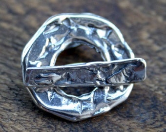 Toggle Artisan Handcrafted Rustic Round a Ricci Worth Design /TT42