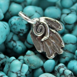 Little Hand with Spiral Charm a Ricci Worth Design CH08 image 1