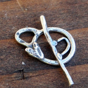 Toggle Heart thin Sterling Silver Artisan T71