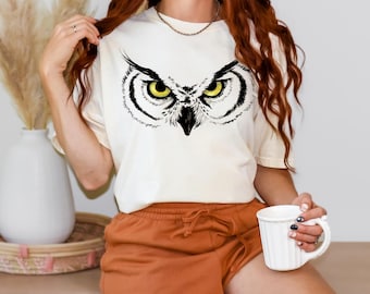 Owl Face Comfort Colors T-shirt: Wildlife Bird Tee