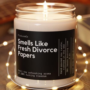 Smells Like Fresh Divorce Papers Soy Wax Candle, Personalized Divorce Gift Candle, Gift for Divorce, Custom Candle Gift for Divorce Signing