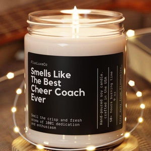 Regalo de entrenador de porristas personalizado, huele como el mejor entrenador de porristas, regalo de agradecimiento de entrenador de porristas personalizado, vela de entrenador de porristas, regalo de vela de 9 oz