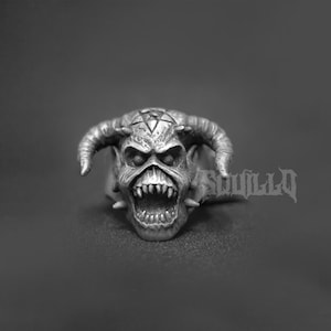 Legacy of The Beast Eddie Iron Maiden Squillo Metal Ring