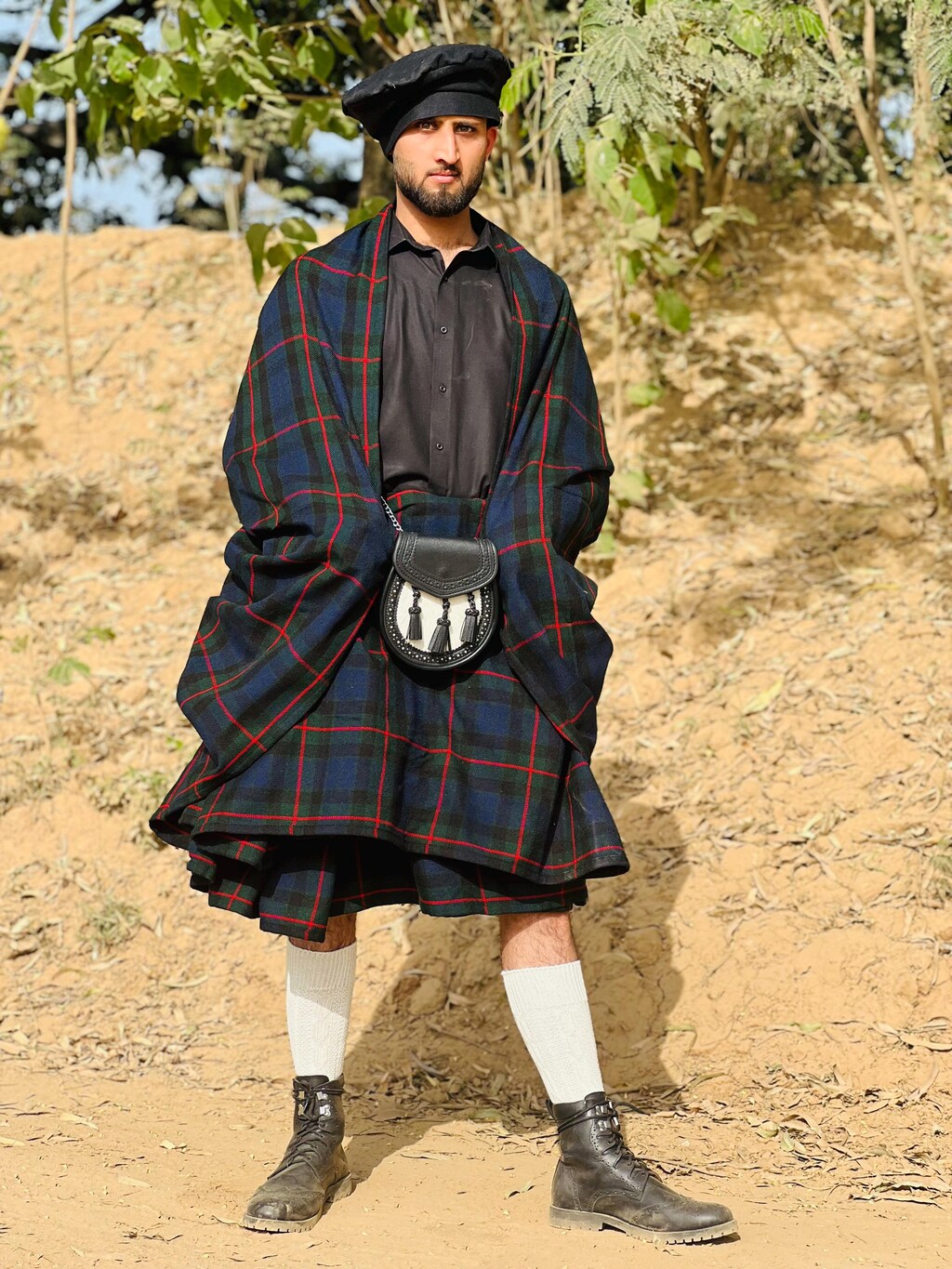 Kilt Uomo Tartan Scozzese Black Watch - 4,6m Di Lana Acrilica, Realizzato A Mano Con 3 Cinturini In Pelle, Include Flash E Spilla Da Kilt