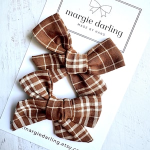 Brown plaid pigtail bow set, school girl piggie bow set, fall hair bows, toddler bows, pigtail bows, hair bows for girls,