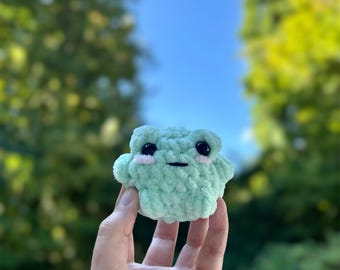 Handmade Chubby Crochet Frog Plushie – Kawaii Amigurumi Toy