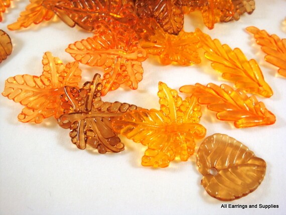 50 Assorted Yellow Orange Brown Plastic Acrylic Fall Leaf Charm Beads In A Mix