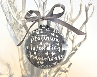 Regalo de 70º aniversario de bodas de platino, adorno navideño de 70º aniversario, 70 años, de 1956 a 2026.
