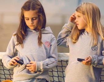 Gray hoodie to carry insulin pump for kids living with type 1 diabetes. littlebetas