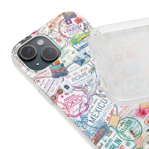Funda para teléfono con collage de viajes y sello de pasaporte, ideal como regalo de cumpleaños para tu mejor amigo/a. Compatible con iPhone 17, 16, 15, 14, 13, 12, 11 Pro Max, Mini, Air Plus, XR y XS. imagen 7