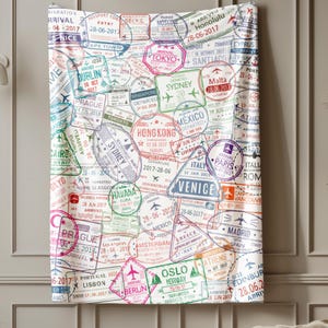 Reise Collage Decke Passport Briefmarken Samt Plüsch Decke Passport Stempel Einzigartige Geburtstagsgeschenke Bester Freund Geschenk für Reisende Lustige Geschenke