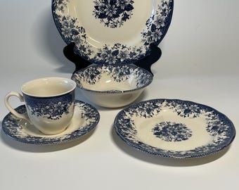 Vintage, Claytan Tableware, Ceramic 10 Piece Dinner Service For 2