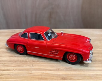 Modellino Auto Welly Lexus SC430 Scala 1:24 - Rosso, Die-Cast, Nuovo In Scatola - Foto 2