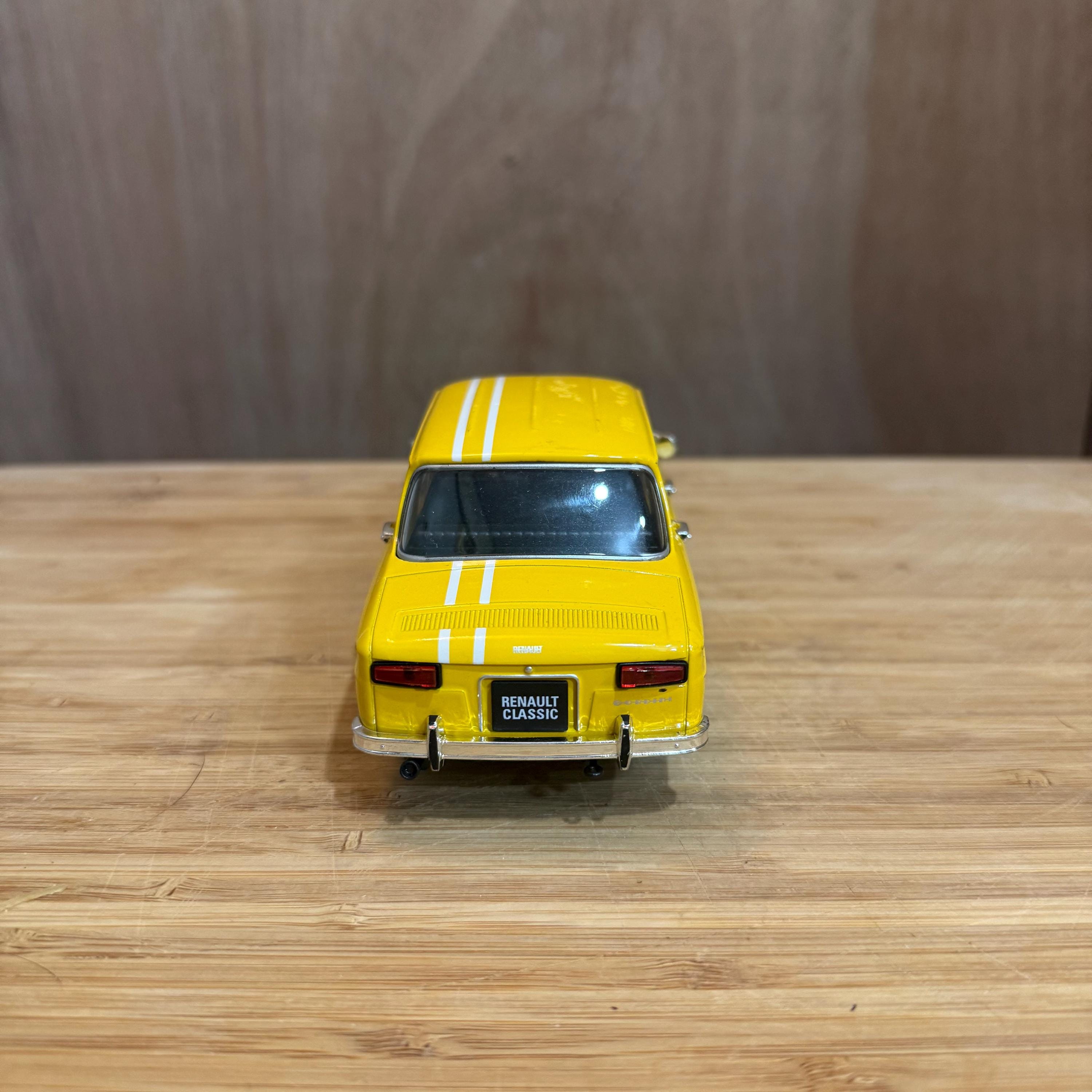 1964 ルノー R8 ゴルディーニ (イエロー) | 1:24 ウェリー ダイ