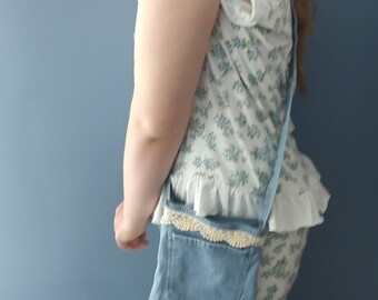 bolso cruzado de mezclilla reconstruido hecho a mano