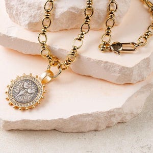 Unique Handmade 18K Gold Plated Link Chain Necklace with Gold Eagle Crystal Rhinestone Replica Coin and with Gold filled lobster clasp