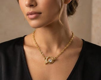 Gold Toggle Necklace with Center Stone – Chunky Chain, Crystal Accent, Modern Minimalist Statement Necklace, gift for her