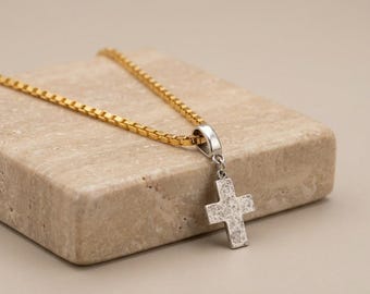 Collar con cruz bicolor / Collar rústico con cruz de plata y oro, joyería de fe de metales mixtos, regalo para ella