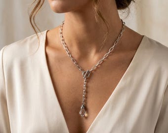 Collana artigianale in argento anticato con ciondolo a goccia a prisma di cristallo, chiusura a moschettone in argento, collana di tendenza da indossare a strati, collana per tutti i giorni