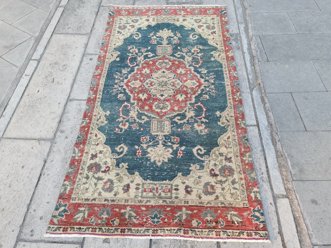 Vintage Turkish Rug 3.4x6.4 Ft: Hand-knotted Wool Oriental Carpet