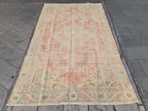 Vintage Turkish Wool Rug 5.2x8.6 Ft: Handwoven Anatolian Carpet - Etsy