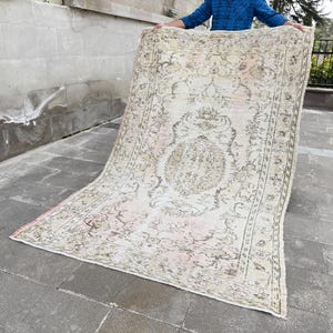 Vintage Turkish Rug 4.7x8.2 ft – Handmade Oushak Wool Rug – Antique Pastel Area Rug – Living Room Rug – Oversized Ethnic Decor