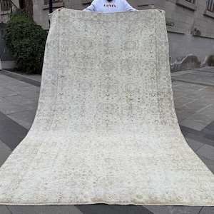 Vintage Oushak Turkish Rug: 5.5x8.8 ft, Pastel Area Rug
