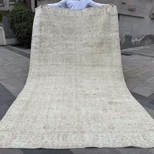 Oversized Vintage Turkish Oushak Rug: 5.5x9.5 ft Pastel Area Rug