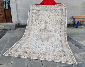 Vintage Oushak Turkish Rug: 5.5x8.5 Ft, Handmade Pastel Tribal Rug