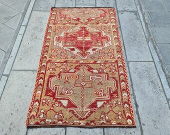 Petit tapis turc rouge : tapis vintage en laine oushak fait main