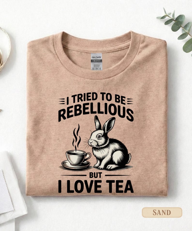 Puede incluir: Un juego de tres tazas de cer&aacute;mica con un acabado moteado y mate. Cada taza presenta un color diferente: azul claro, crema y gris. Las tazas tienen un dise&ntilde;o simple y moderno con una forma redondeada y un asa c&oacute;moda.