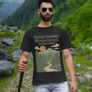Great Smoky Mountains National Park T-Shirt - Retro Forest & Trail Graphic Tee - Vintage National Parks Shirt - Unisex Hiking Gift