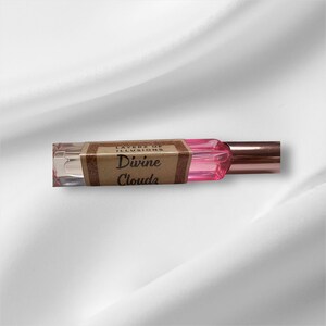 Perfume Divine Clouds: combinación de fragancias A. Grande Cloud y Not A de Juliette. imagen 3