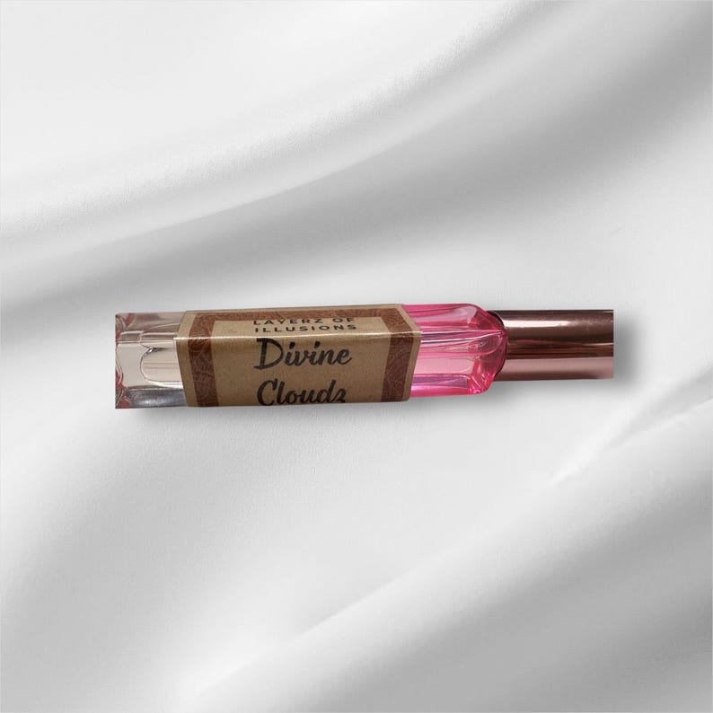 Perfume Divine Clouds: combinación de fragancias A. Grande Cloud y Not A de Juliette. imagen 3