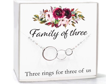 Family of Three, New Parent Gift, 3 Circles Necklace Gift for New Mom to Be, Baby Shower, Mother's Day Present