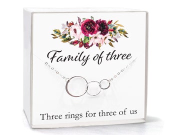 Family of Three, New Parent Gift, 3 Circles Necklace Gift for New Mom to Be, Baby Shower, Mother's Day Present