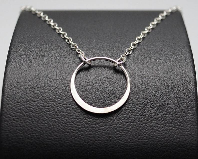 Sterling Silver Circle Necklace, Simple and Classic, Eternity Karma Hammered Open Circle Necklace, Minimalist Everyday Jewelry for Layering image 3