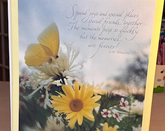 Vintage 70s HALLMARK Photo Album SCRAPBOOK Daisies BUTTERFLY Yellow
