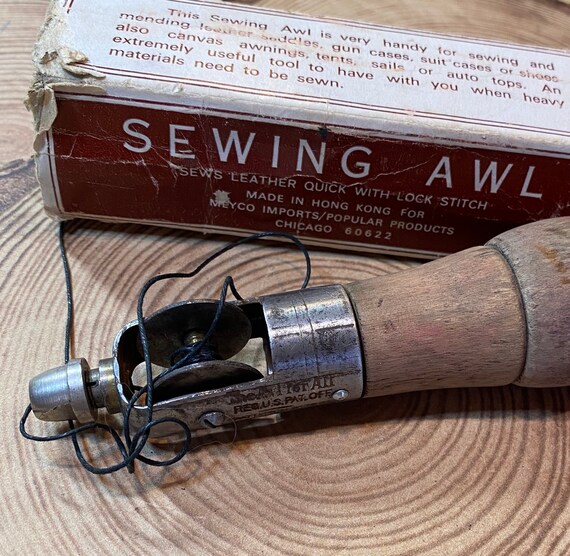 Awl à Coudre Vintage The Handy Sewing Awl - Avec Boîte D’origine, Bon état