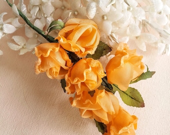 Vintage Creamsicle Silk and Velvet Rose Bud Flowers, Millinery, embellishment, vintage trim, bunch organza silk flowers, corsage flower