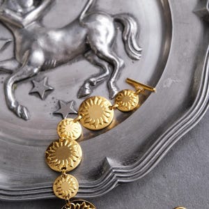 Broche Ronde Astre Soleil En Métal Doré Mat - Signée Soleiado - Années 1980/1990 - Occasion
