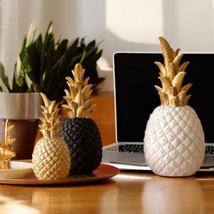 Simple Handmade Fruit Ornament, Decorative Ceramic Pineapple Ornament, Unique Pineapple Ornament For Kitchen Decor, Desk Decor, Unique Gift