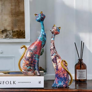 Unique Oil Paint Abstract Cat Sculpture, Graffiti Cat Figurine For Modern Home Decor, Resin Cat Ornament Pair, Shelf Decor, Home Decor Gift