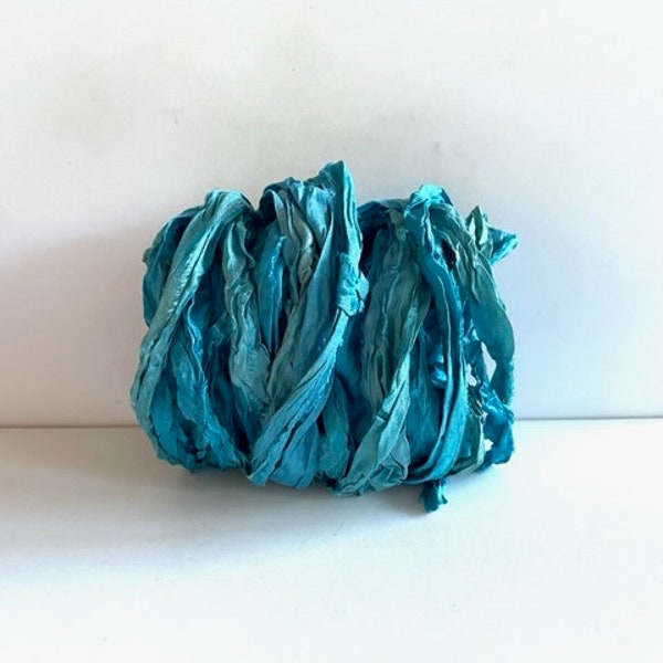 Cinta Sari de seda azul - Cinta de seda Sari reciclada - Cinta Sari azul océano de 10 yardas