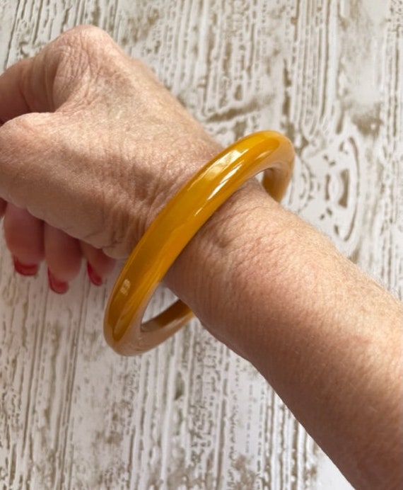 Antique Bakelite Bangle - Art Deco Butterscotch Ba