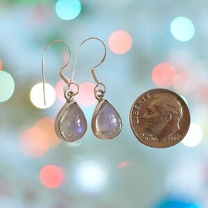 Pendientes de lágrima de piedra lunar - Pendientes de piedra lunar arcoíris - Joyas de piedra lunar